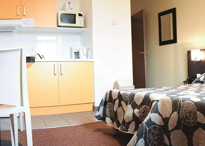 阿祖雷公寓酒店