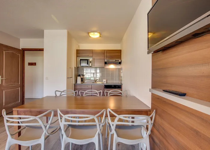 阿祖雷公寓酒店 3* 艾克斯莱班