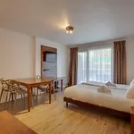 Azurea Aparthotel 3*
