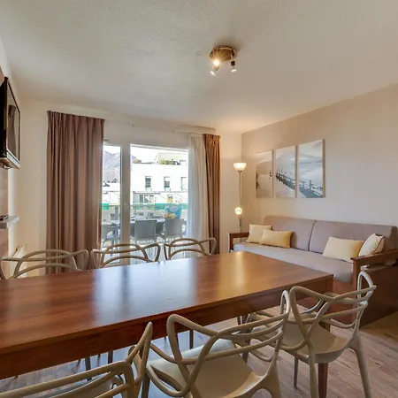 阿祖雷公寓酒店 3* 艾克斯莱班