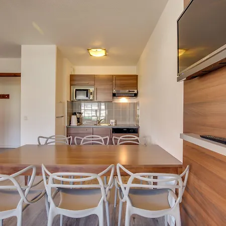 阿祖雷公寓酒店 3* 艾克斯莱班