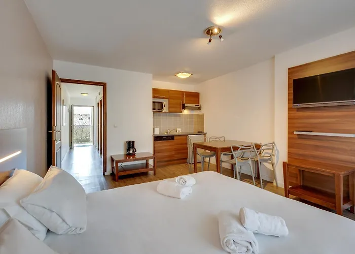 Aparthotel Azurea 3*